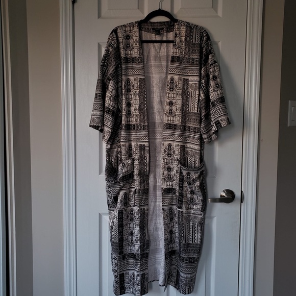 Forever 21 - Full Length Kimono - Picture 1 of 8